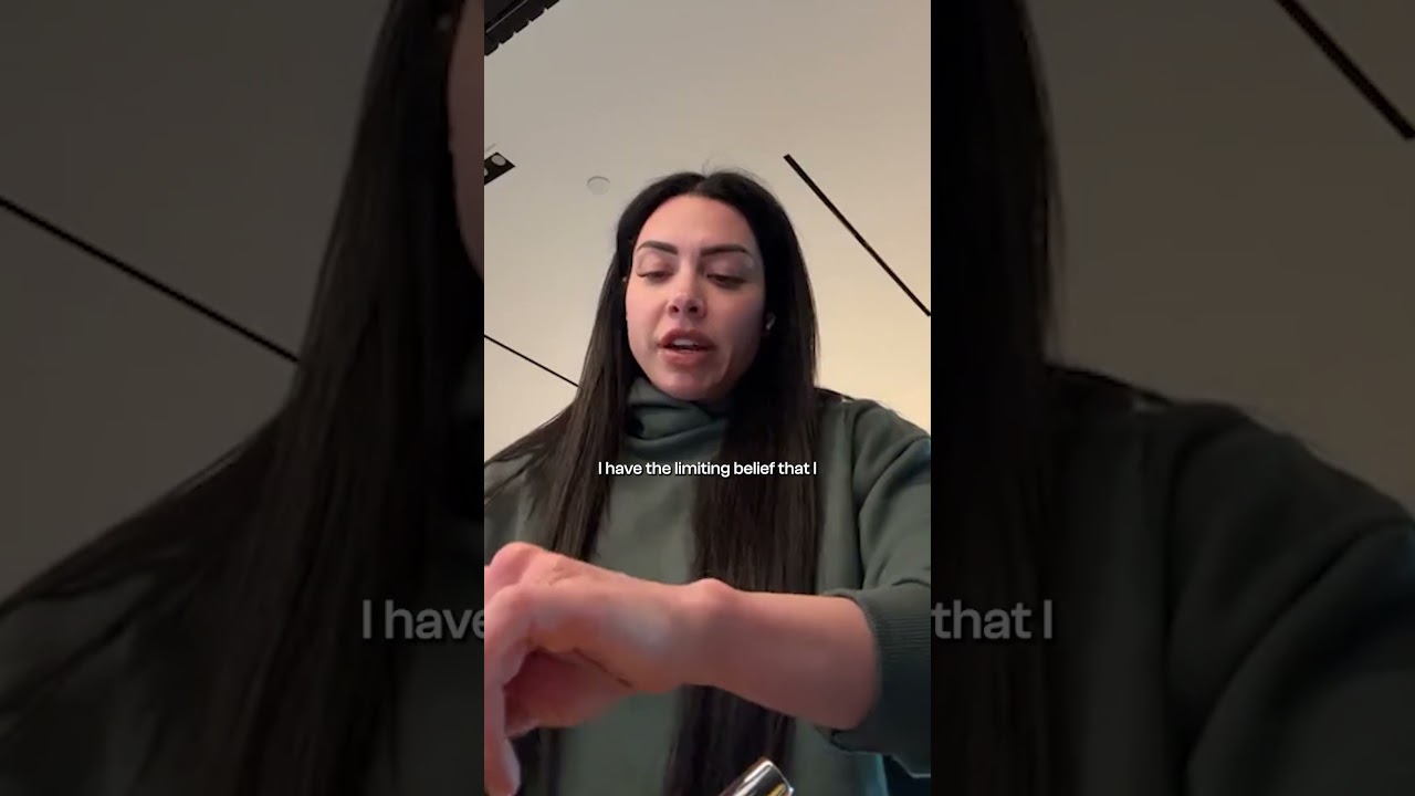 Cooking while unhinged 😂