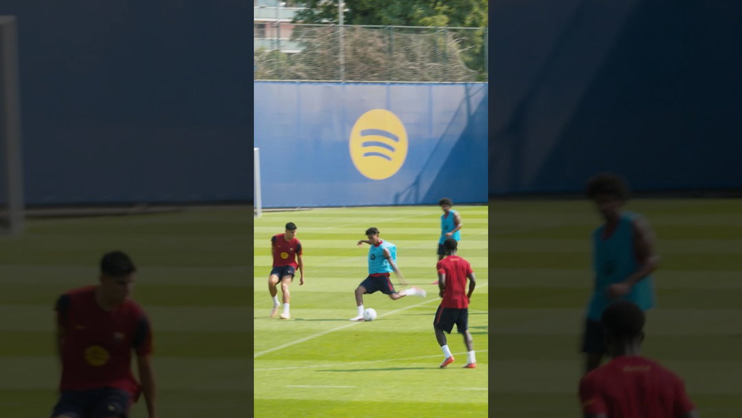 Lamine Yamal 🤷‍♂️ #shorts #fcbarcelona