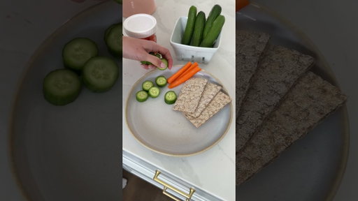 what I eat in a day! 🥬🫐🍓🍯 #mealideas #whatieatinaday #healthyfood